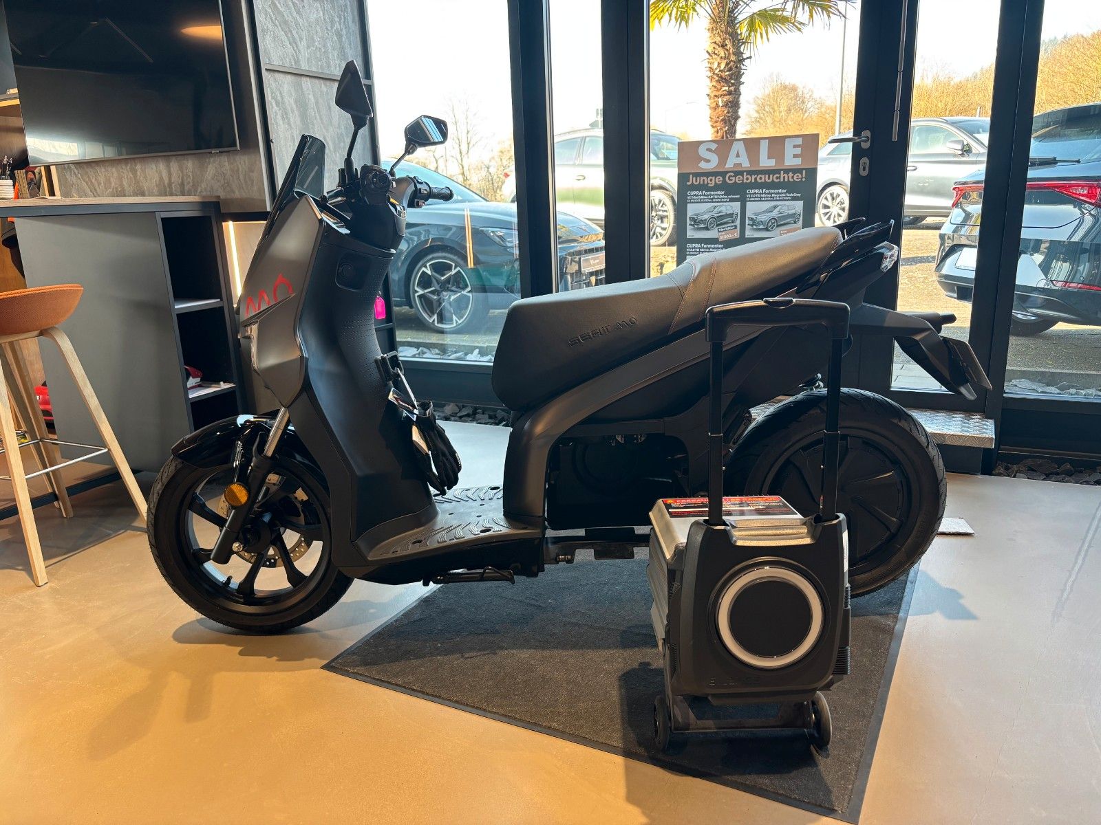 Fahrzeugabbildung SEAT Mo 125