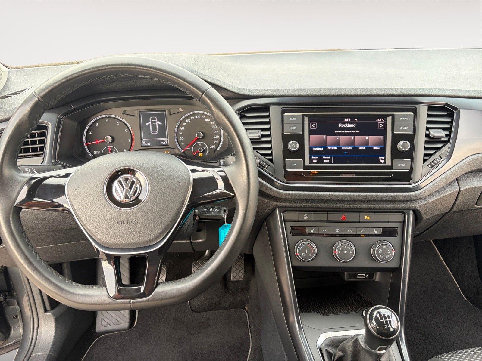 Fahrzeugabbildung Volkswagen T-Roc 1.0 TSI 6-Gang Klima/PDC/SitzH/Spurhalte