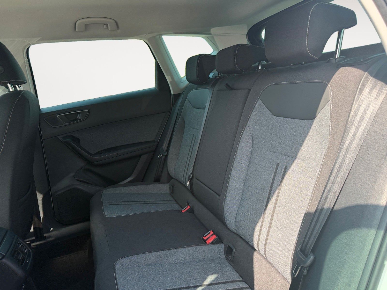 Fahrzeugabbildung SEAT Ateca Style 1.0 TSI PDC/FullLink/Tempomat