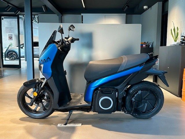 Fahrzeugabbildung SEAT Mo 125