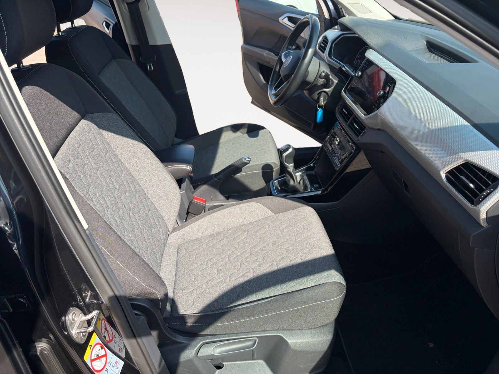 Fahrzeugabbildung Volkswagen T-Cross 1.0 TSI Move Navi/ACC/HerstellerGarantie