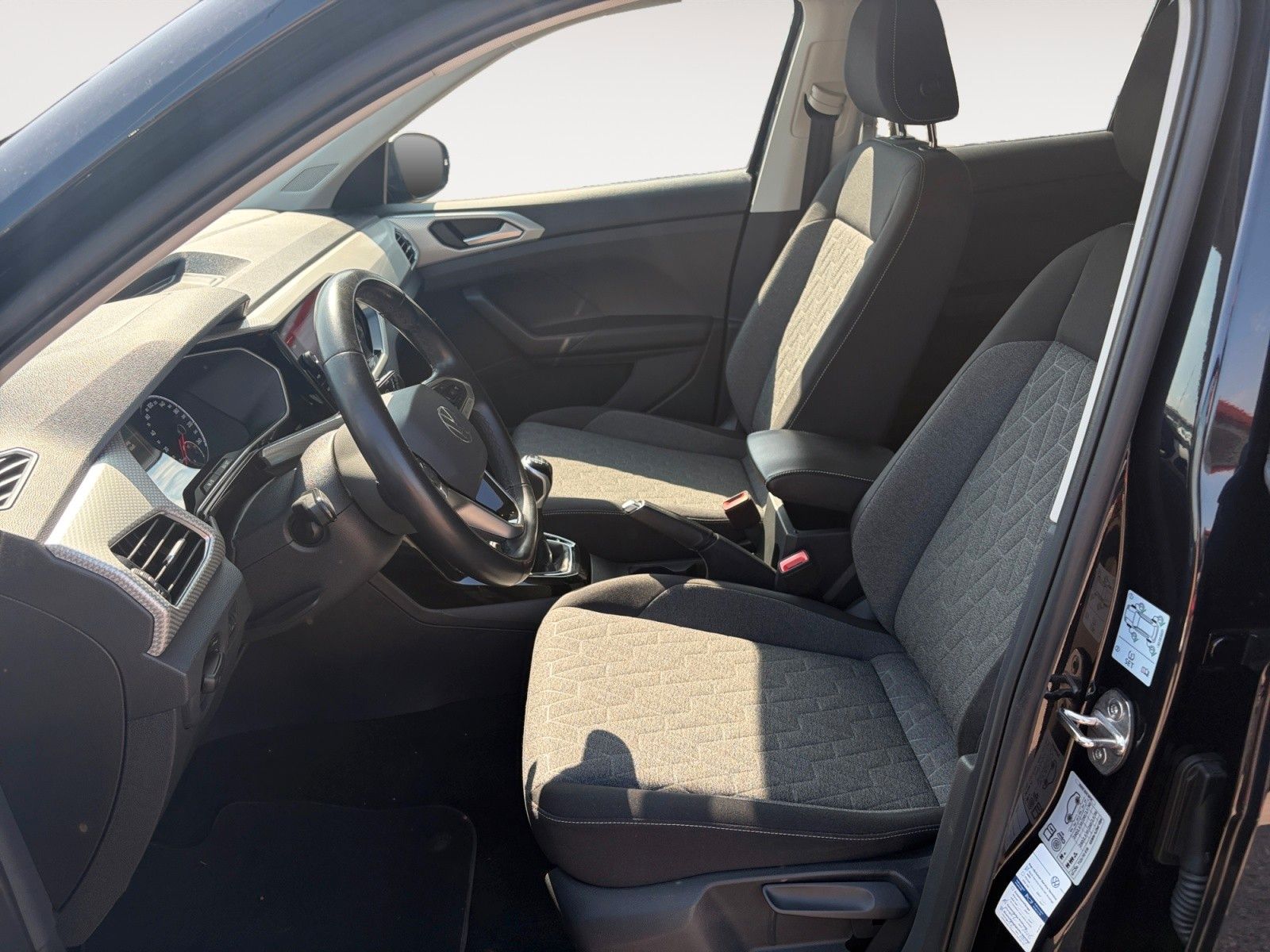 Fahrzeugabbildung Volkswagen T-Cross 1.0 TSI Move Navi/ACC/HerstellerGarantie
