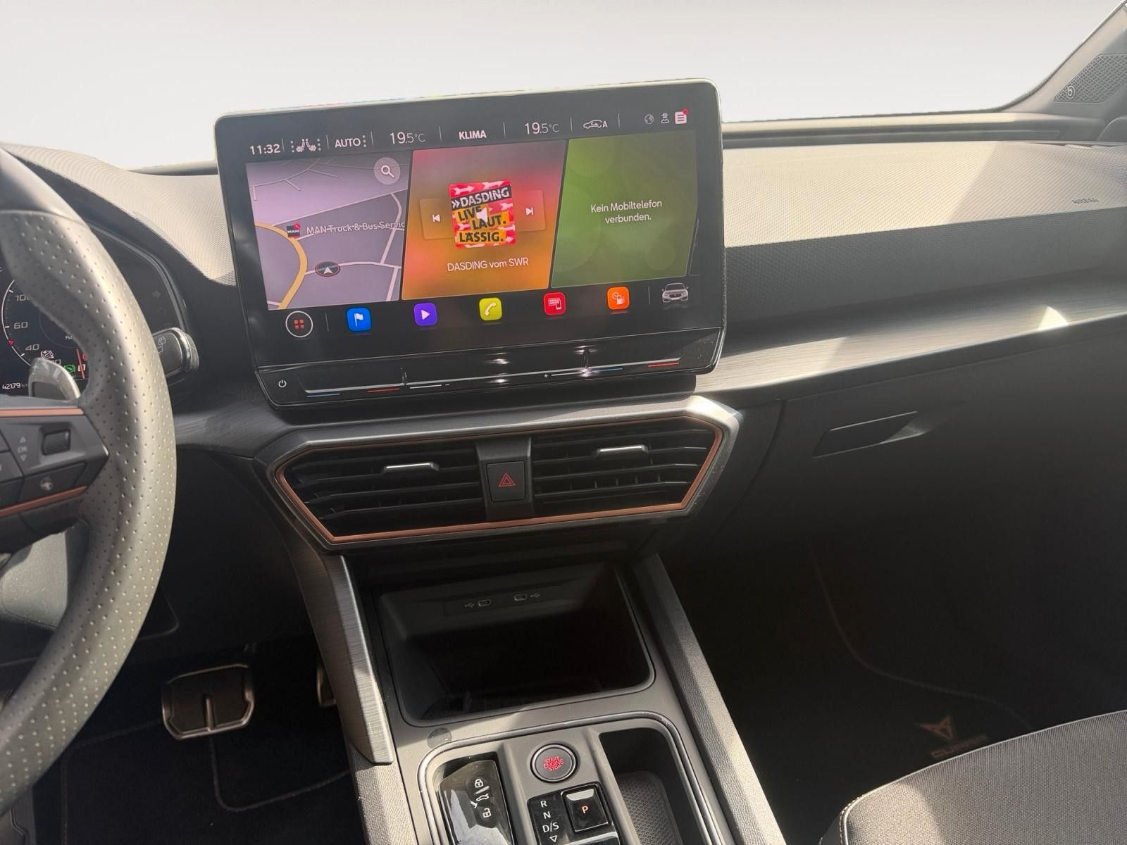 Fahrzeugabbildung CUPRA Leon 1.5 eTSI DSG 1.HD/Beats/Navi/Kamera