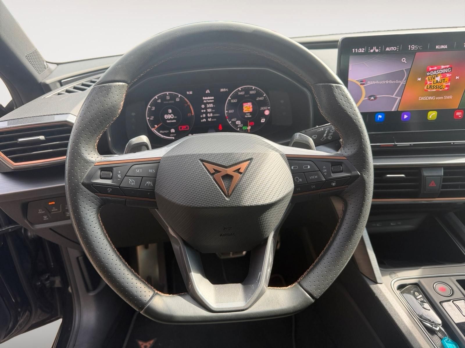 Fahrzeugabbildung CUPRA Leon 1.5 eTSI DSG 1.HD/Beats/Navi/Kamera