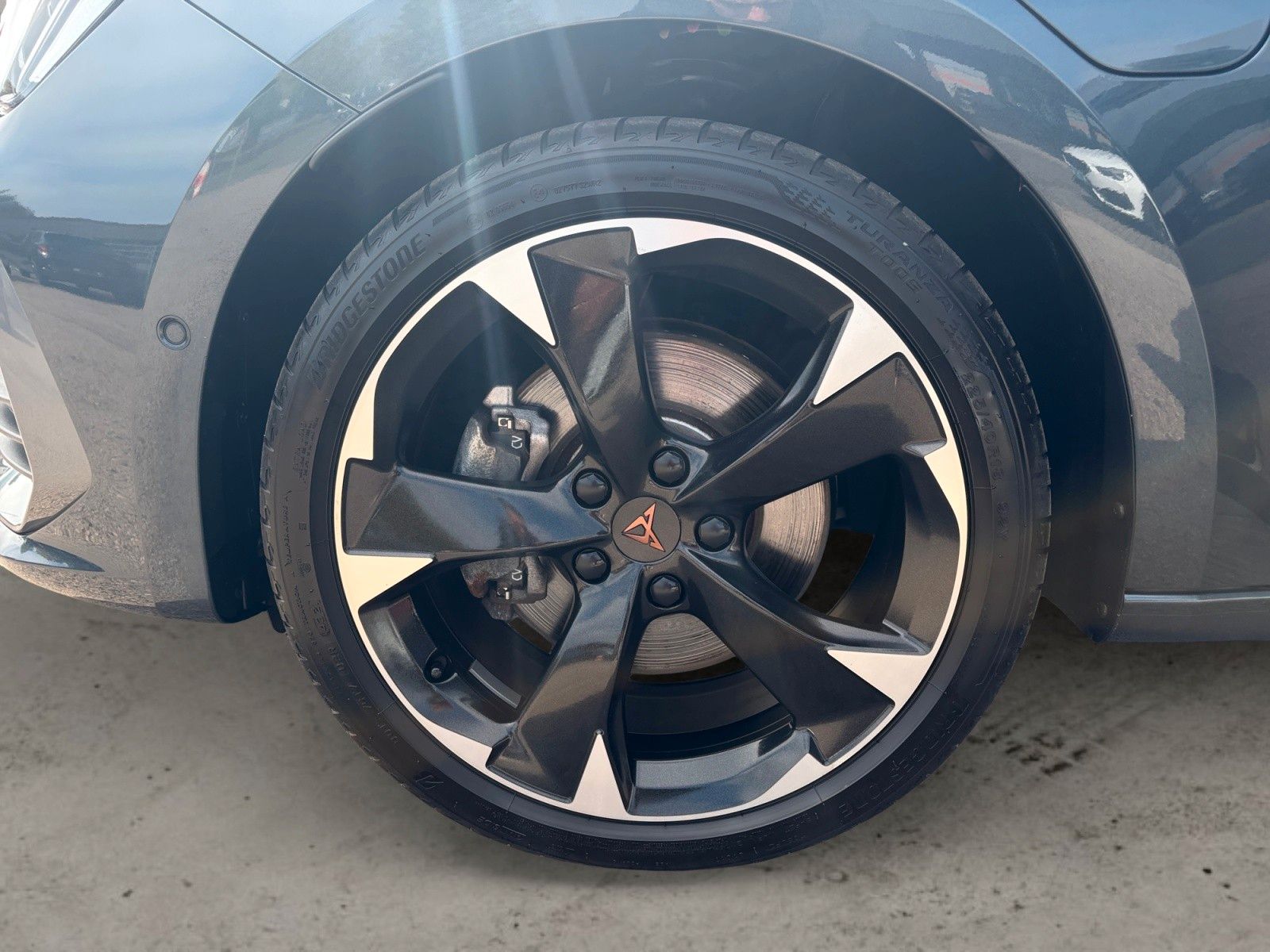 Fahrzeugabbildung CUPRA Leon 1.4 e-Hybrid DSG 1.HD/Navi/Kamera/FullLink