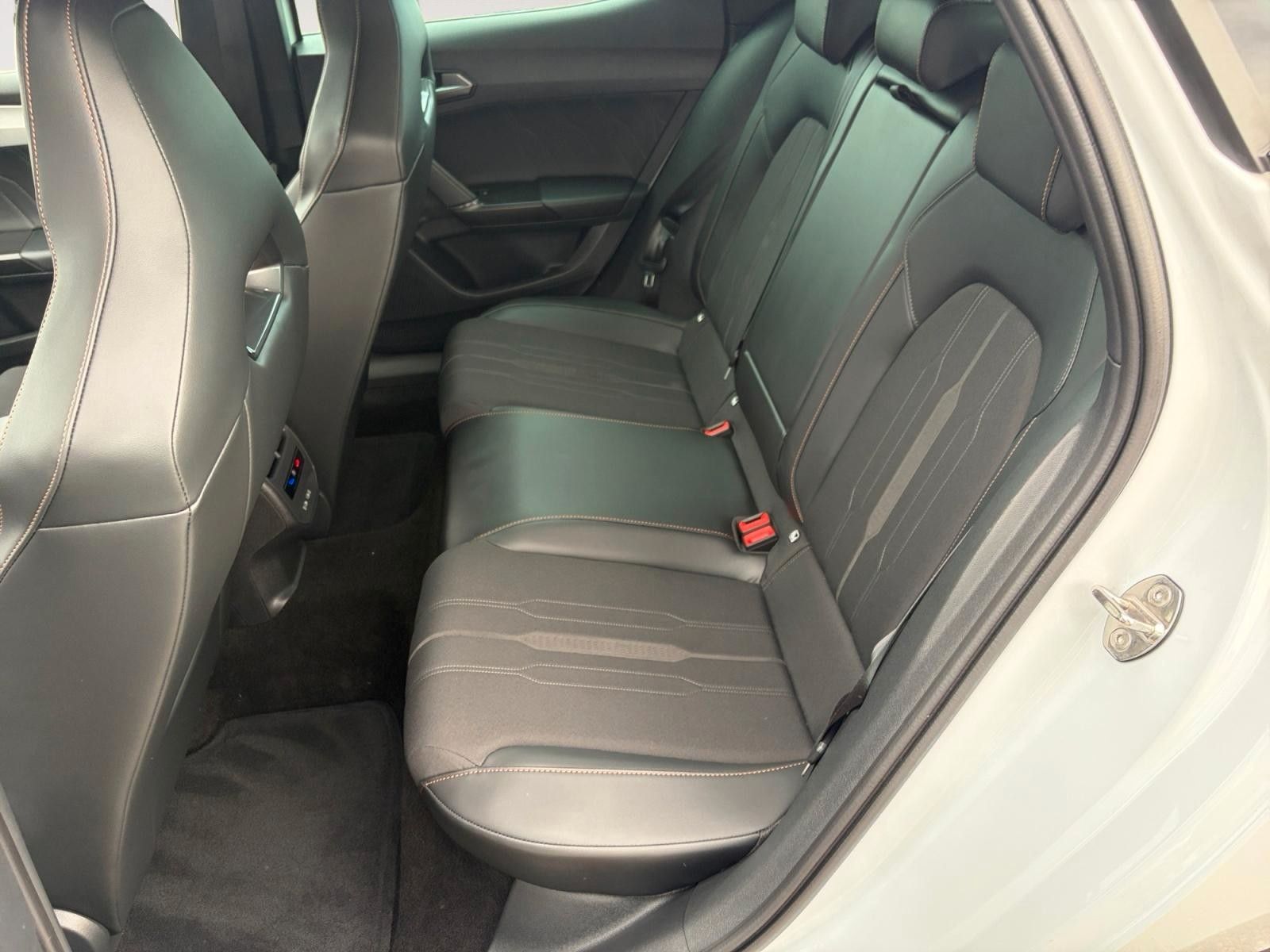 Fahrzeugabbildung CUPRA Leon VZ 2.0 TSI DSG 1.HD/Beats/el.Sitzverst./Nav