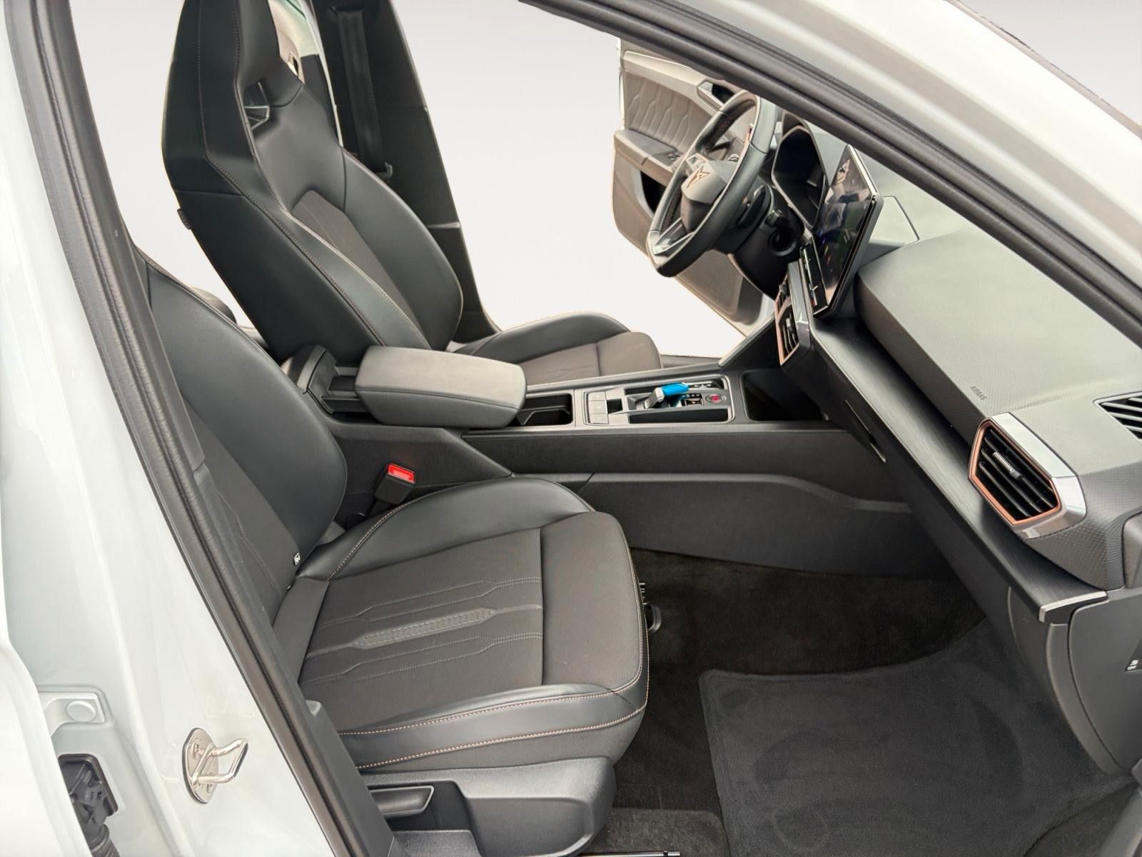 Fahrzeugabbildung CUPRA Leon VZ 2.0 TSI DSG 1.HD/Beats/el.Sitzverst./Nav