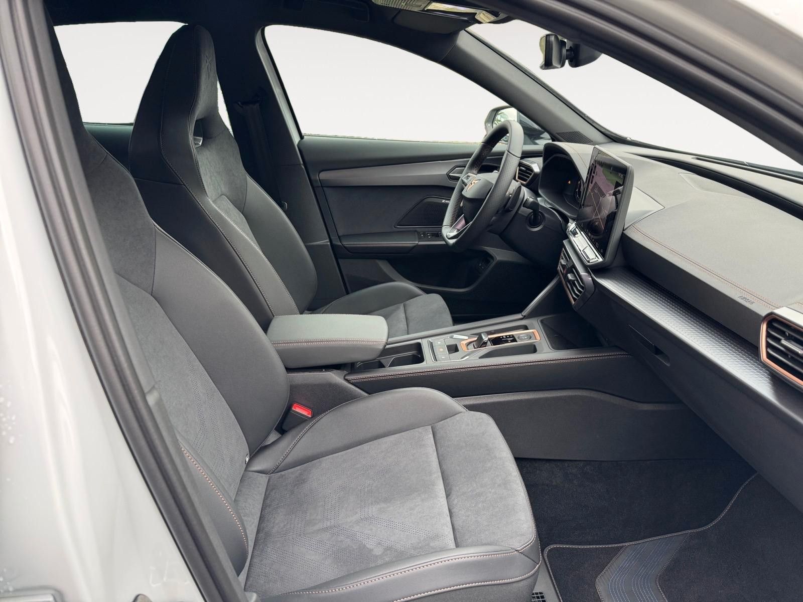 Fahrzeugabbildung CUPRA Formentor VZ 1.5e-HYBRID DSG AHK/MatrixLED/Senh.