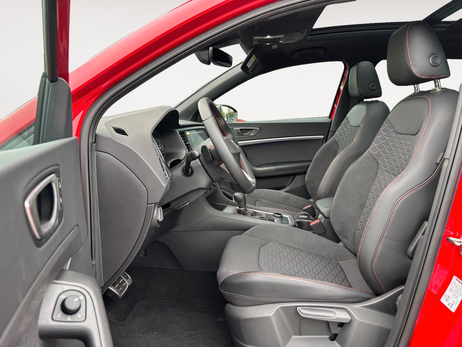 Fahrzeugabbildung SEAT Ateca FR 2.0 TDI DSG/AHK/LED/Pano/Navi