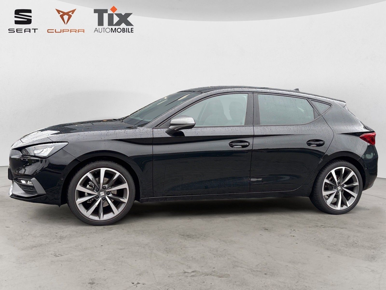 Fahrzeugabbildung SEAT Leon 1.5 eTSI FR DSG BeatsAudio, Full Link, Navi