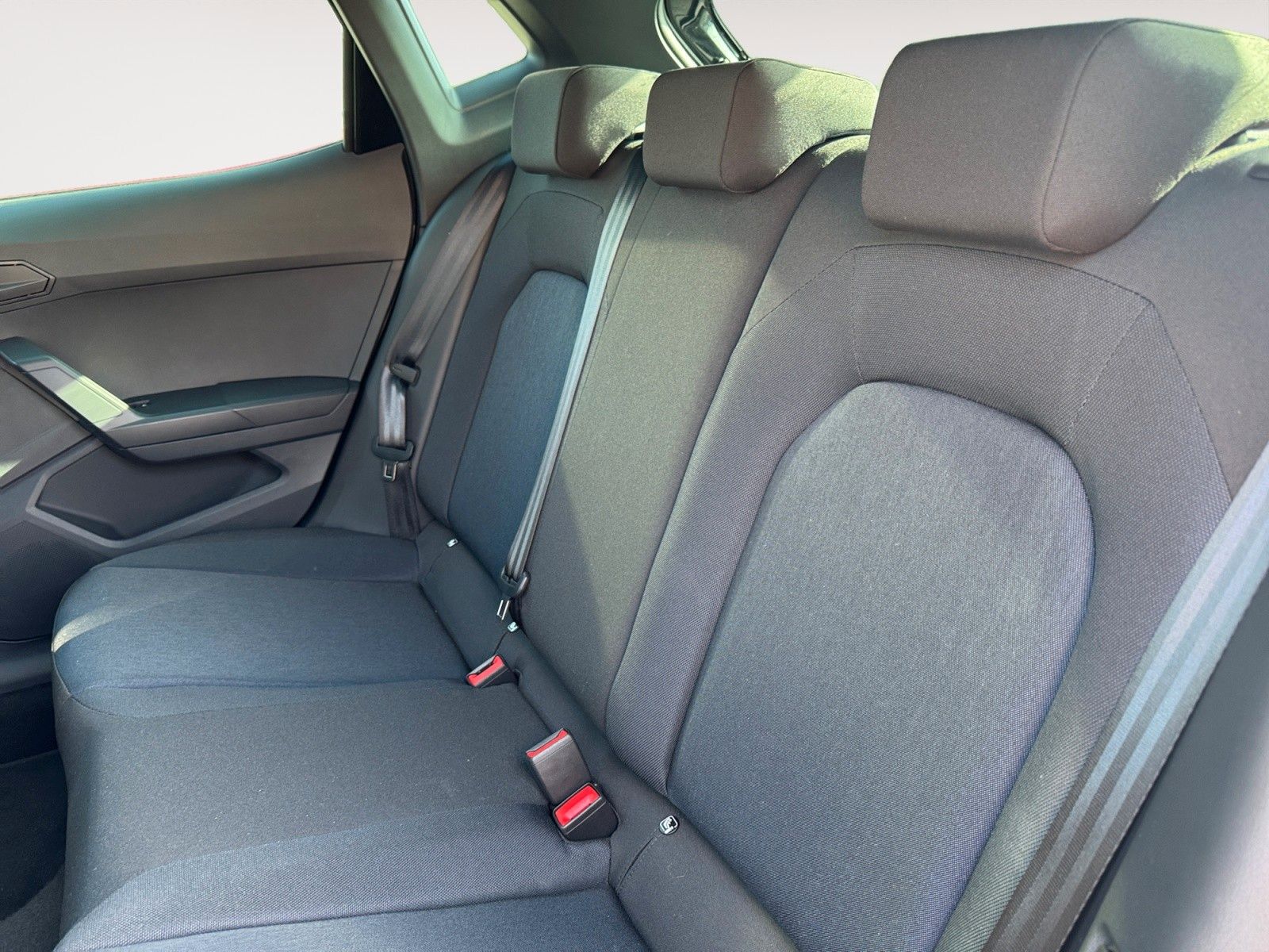 Fahrzeugabbildung SEAT Ibiza FR Black Ed. 1.0 TSI DSG Navi/LED/Kamera