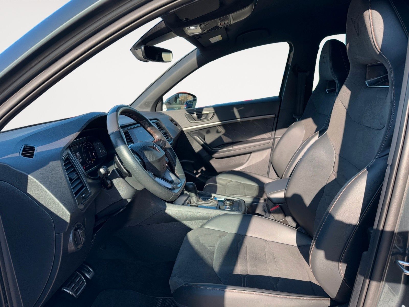 Fahrzeugabbildung CUPRA Ateca VZ 2.0 TSI DSG 4Drive 1.HD/AHK/Pano/Beats