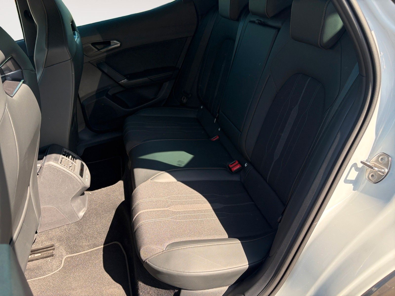 Fahrzeugabbildung CUPRA Formentor VZ 2.0 TSI 4Drive DSG 1.HD/AHK/360°Kam