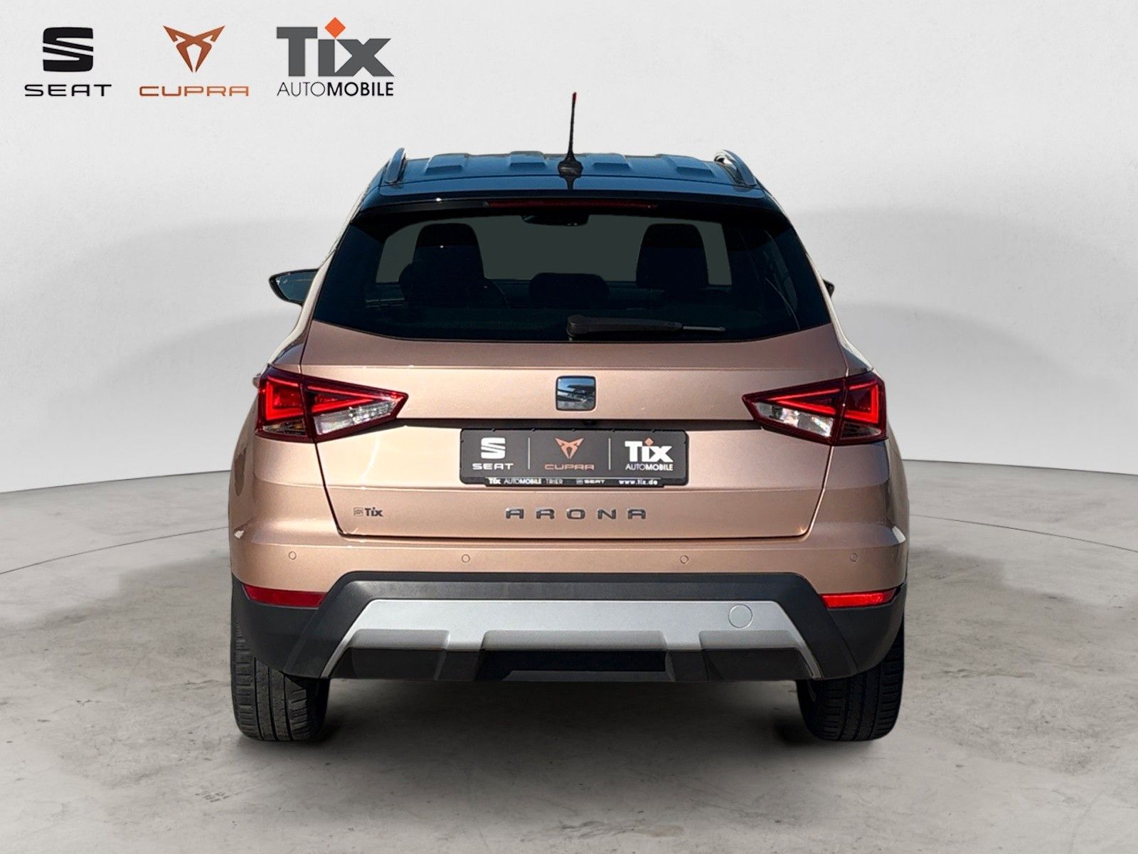 Fahrzeugabbildung SEAT Arona Xcellence 1.0 TSI DSG AHK/Navi/Kamera/TotW