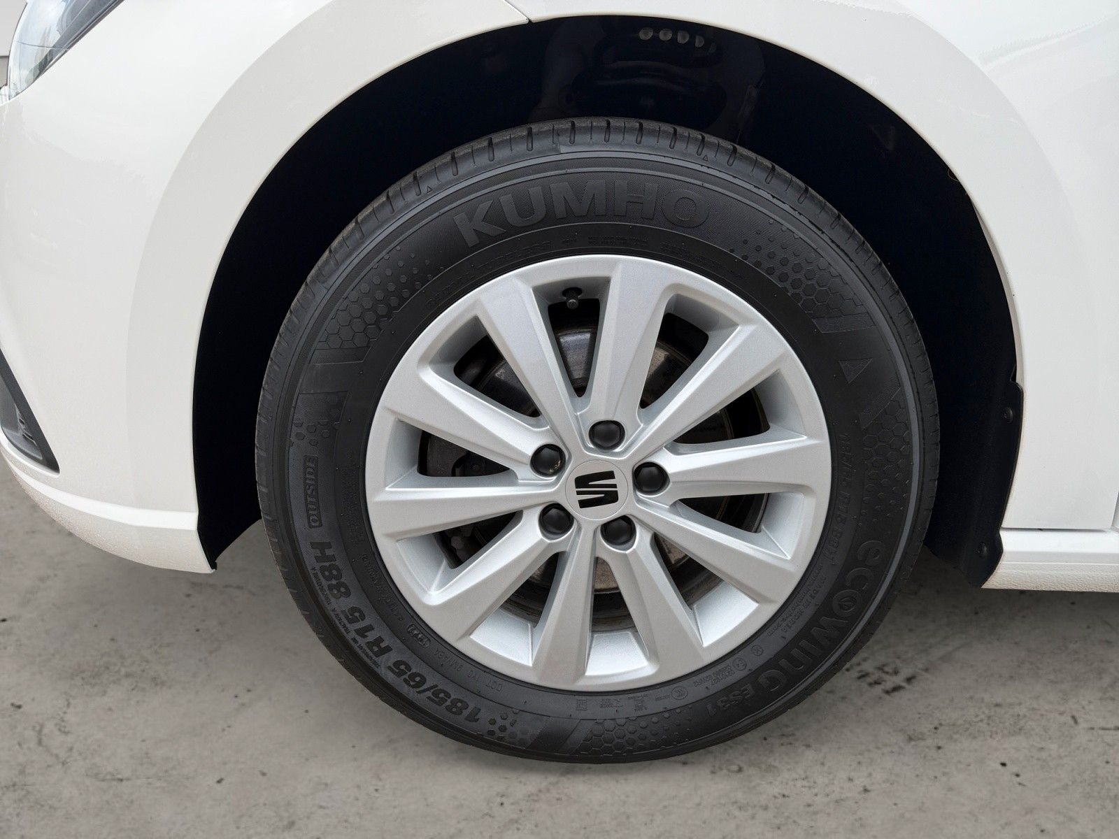 Fahrzeugabbildung SEAT Ibiza Style 1.0 TSI 1.HD/PDC/FullLink/Tempomat