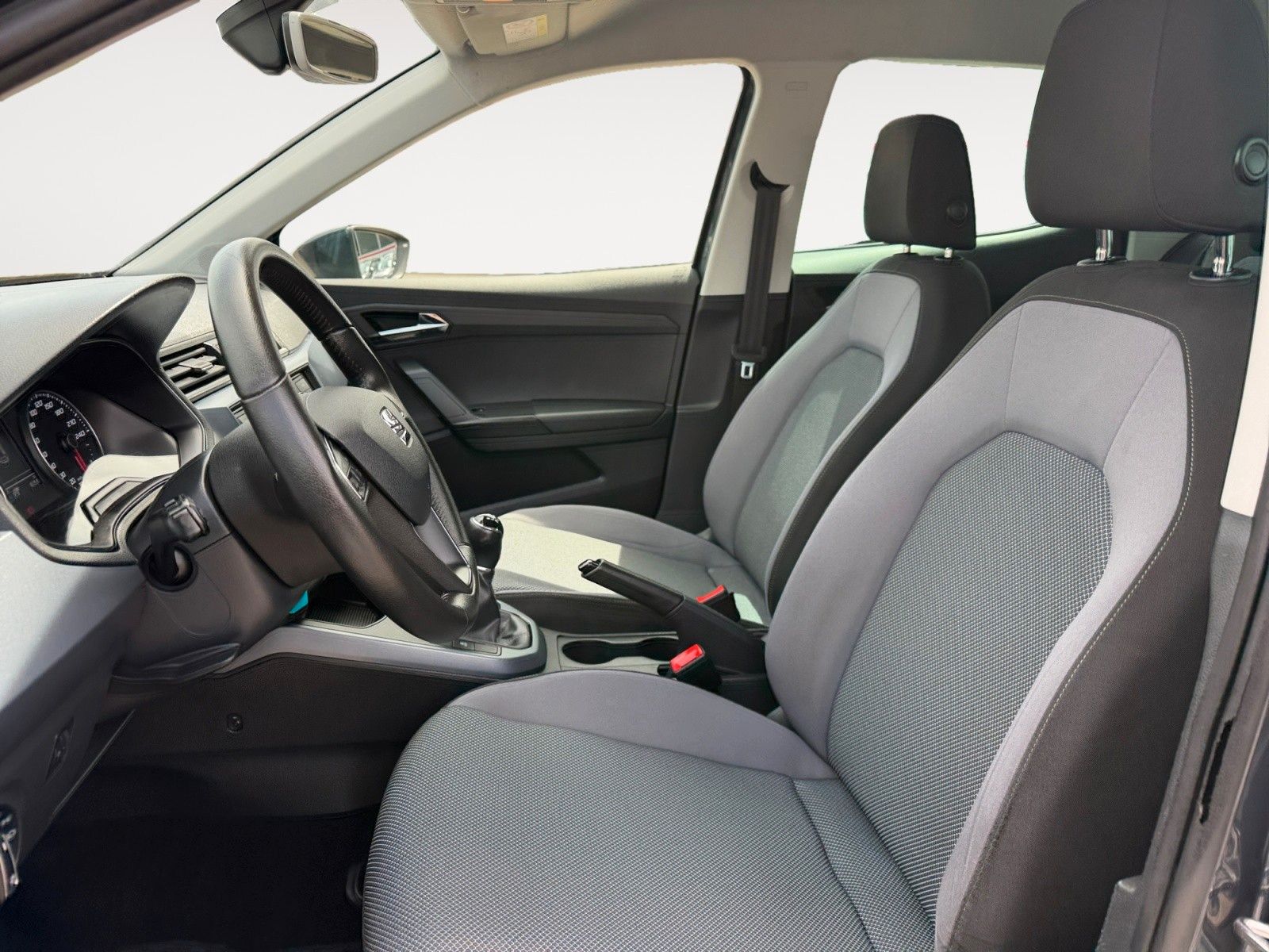 Fahrzeugabbildung SEAT Arona Style 1.0 TSI PDC/Sitzheizung/FullLink