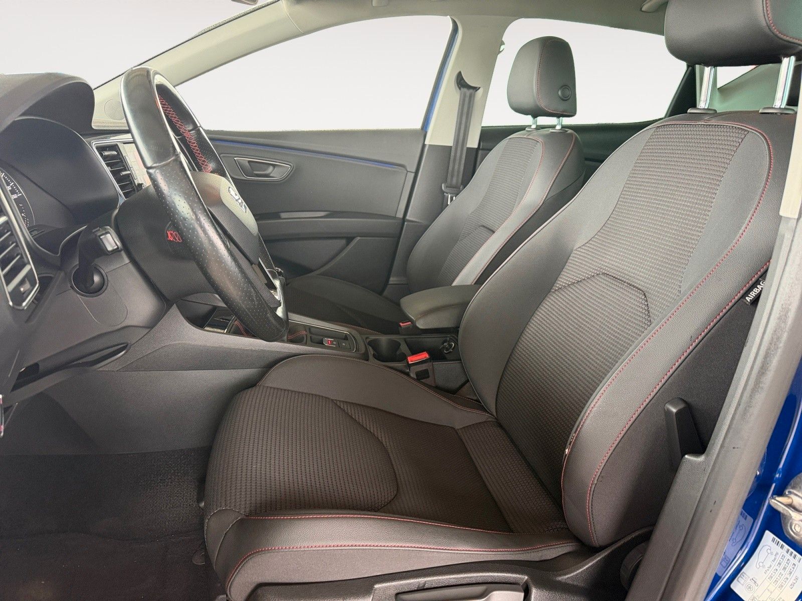 Fahrzeugabbildung SEAT Leon FR 1.4 TSI 1.HD/AHK/PDC/SEATSOUND