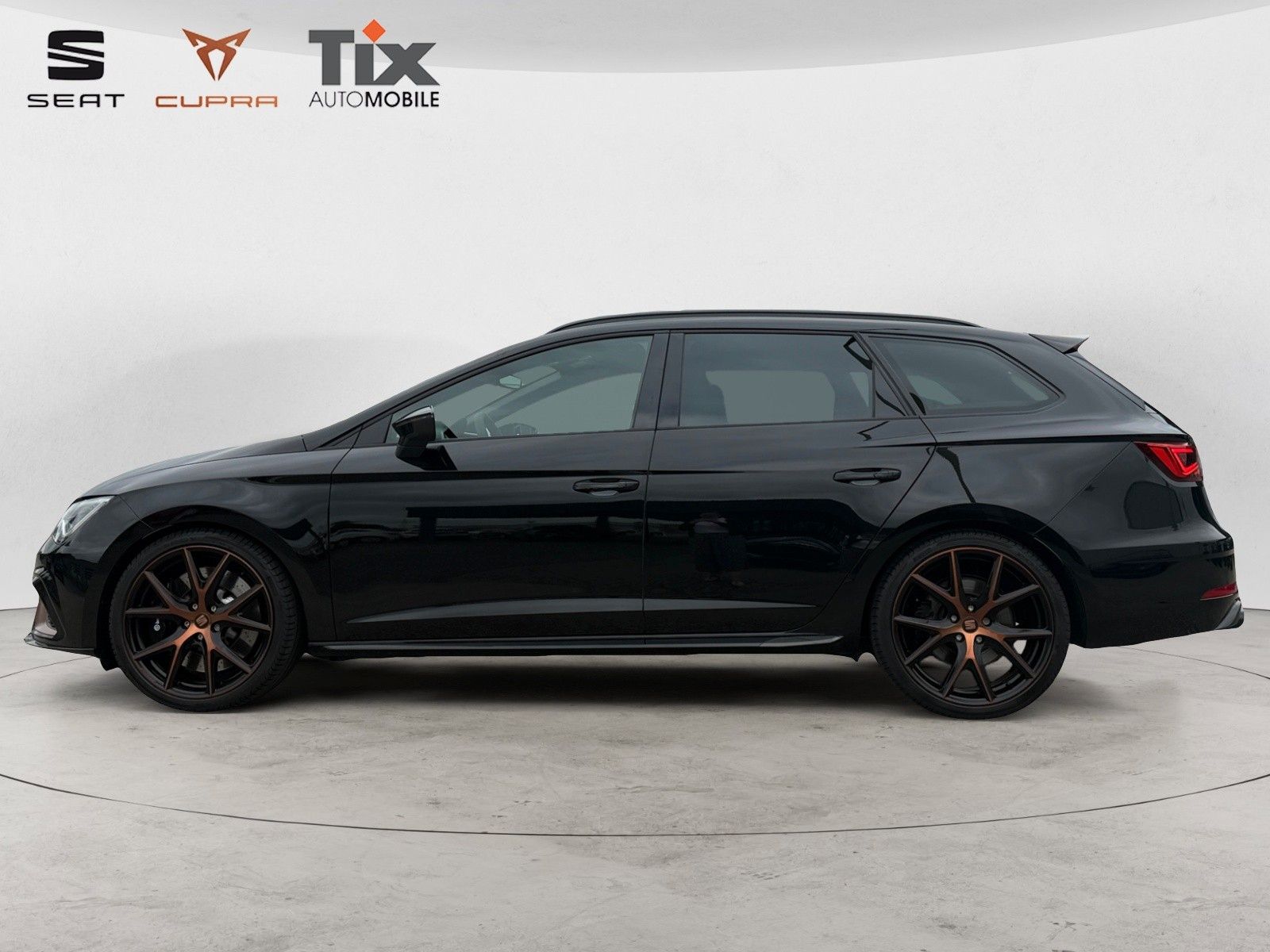 Fahrzeugabbildung SEAT Leon ST Cupra R 300 4Drive DSG Navi/Kamera