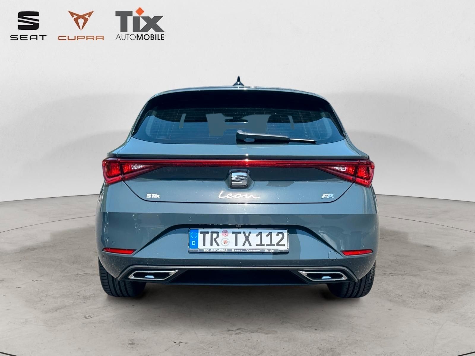 Fahrzeugabbildung SEAT Leon FR 2.0 TDI DSG Black Ed. AHK/Matrix LED