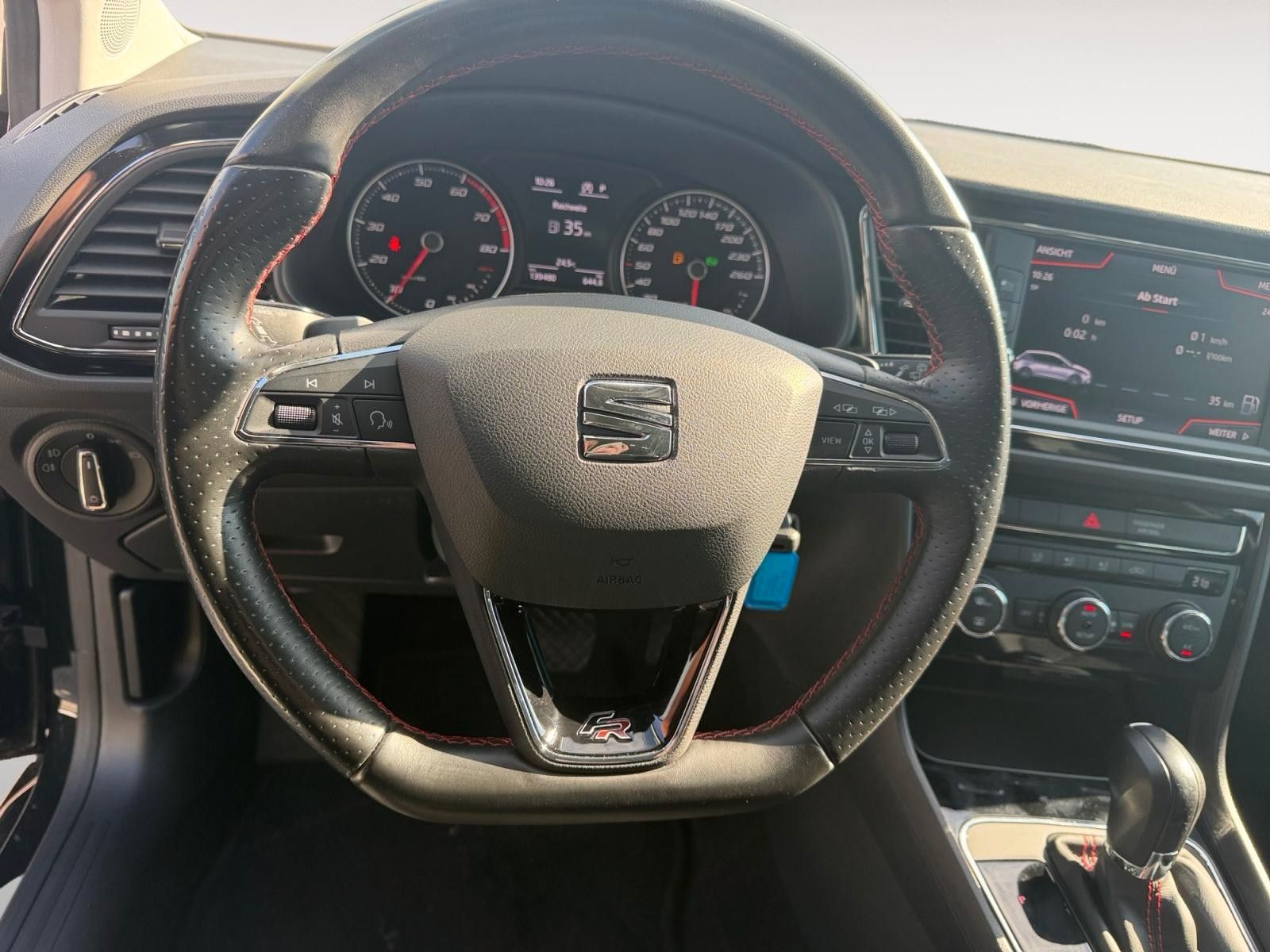 Fahrzeugabbildung SEAT Leon FR 1.5 TSI DSG Tempomat/USB