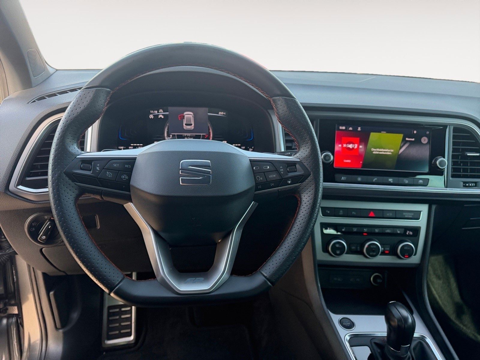 Fahrzeugabbildung SEAT Ateca FR 1.5 TSI DSG 1.HD/AHK/el.Heckklappe