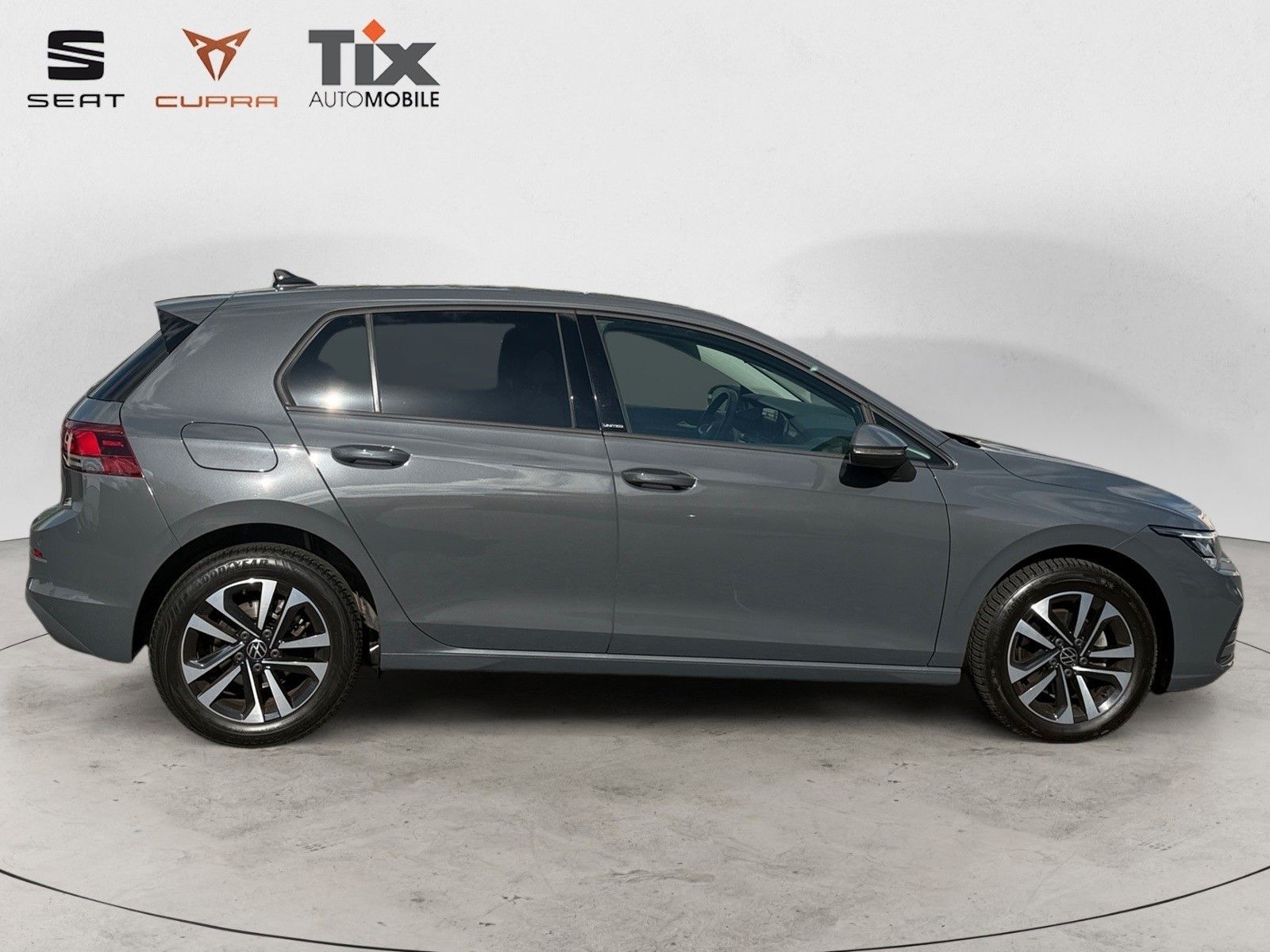 Fahrzeugabbildung Volkswagen Golf VIII United 2.0 TDI Navi/Standheizung/ACC