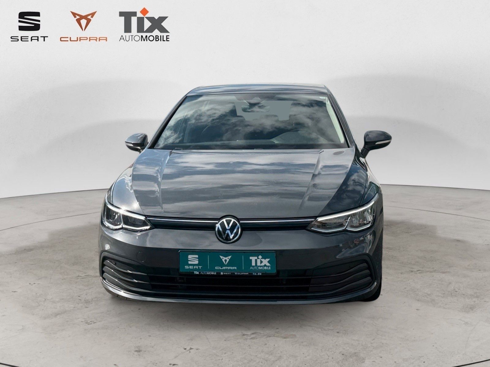 Fahrzeugabbildung Volkswagen Golf VIII United 2.0 TDI Navi/Standheizung/ACC