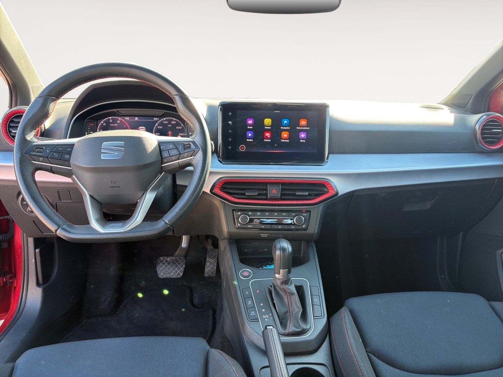 Fahrzeugabbildung SEAT Ibiza FR Pro Black Ed. 1.5 TSI DSG 1.HD/AHK/Navi