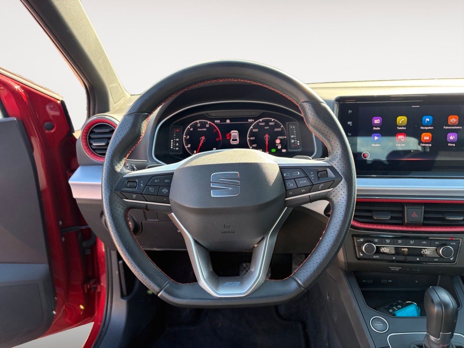 Fahrzeugabbildung SEAT Ibiza FR Pro Black Ed. 1.5 TSI DSG 1.HD/AHK/Navi