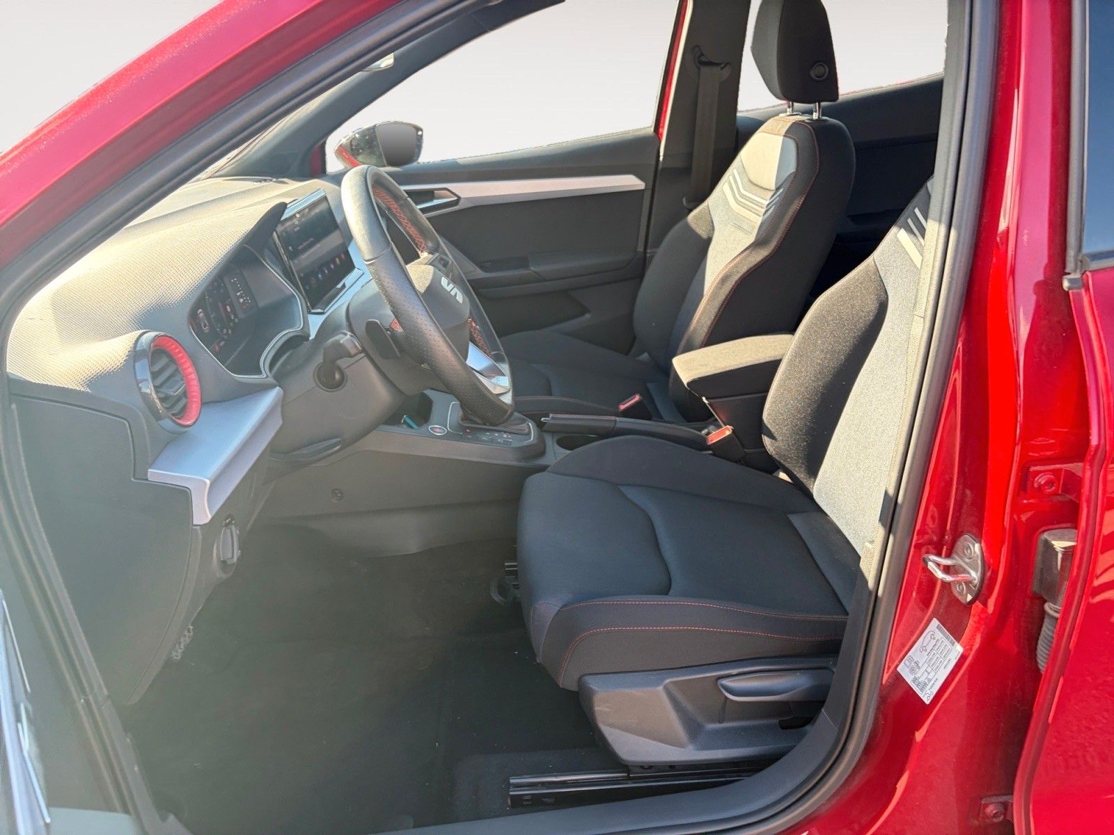 Fahrzeugabbildung SEAT Ibiza FR Pro Black Ed. 1.5 TSI DSG 1.HD/AHK/Navi
