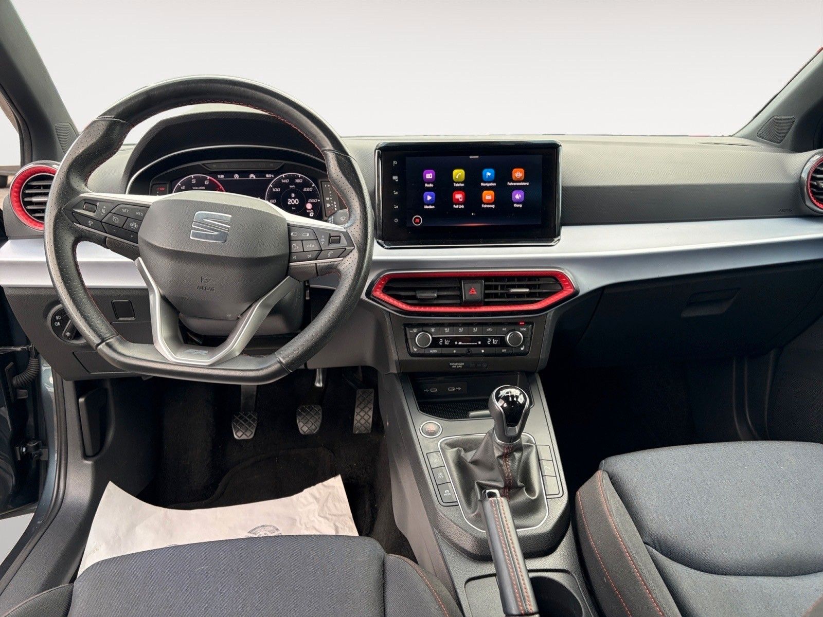 Fahrzeugabbildung SEAT Ibiza FR 1.0 TSI 1.HD/Navi/Kamera/ACC/LED/FullLi
