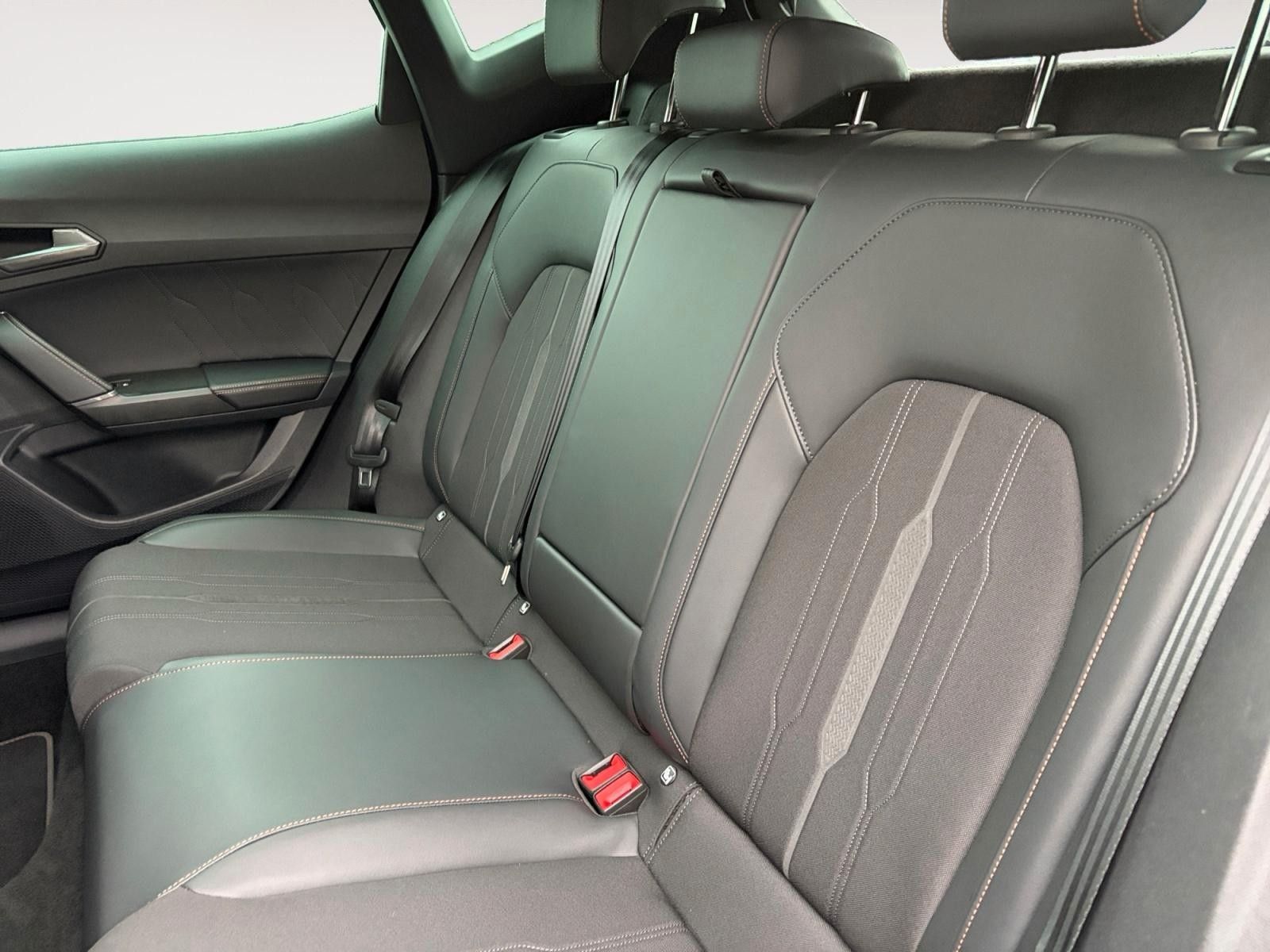 Fahrzeugabbildung CUPRA Formentor 2.0 TSI 4Drive Matrix, 360, ACC