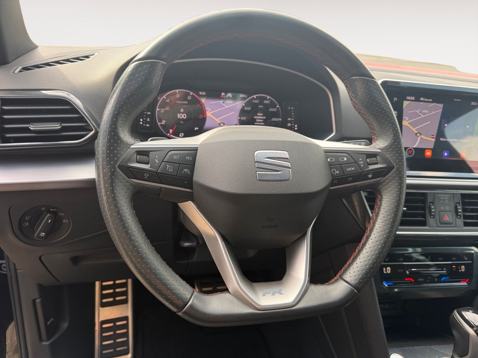 Fahrzeugabbildung SEAT Tarraco FR 2.0 TSI 4Drive Panorama,Memory,Navi