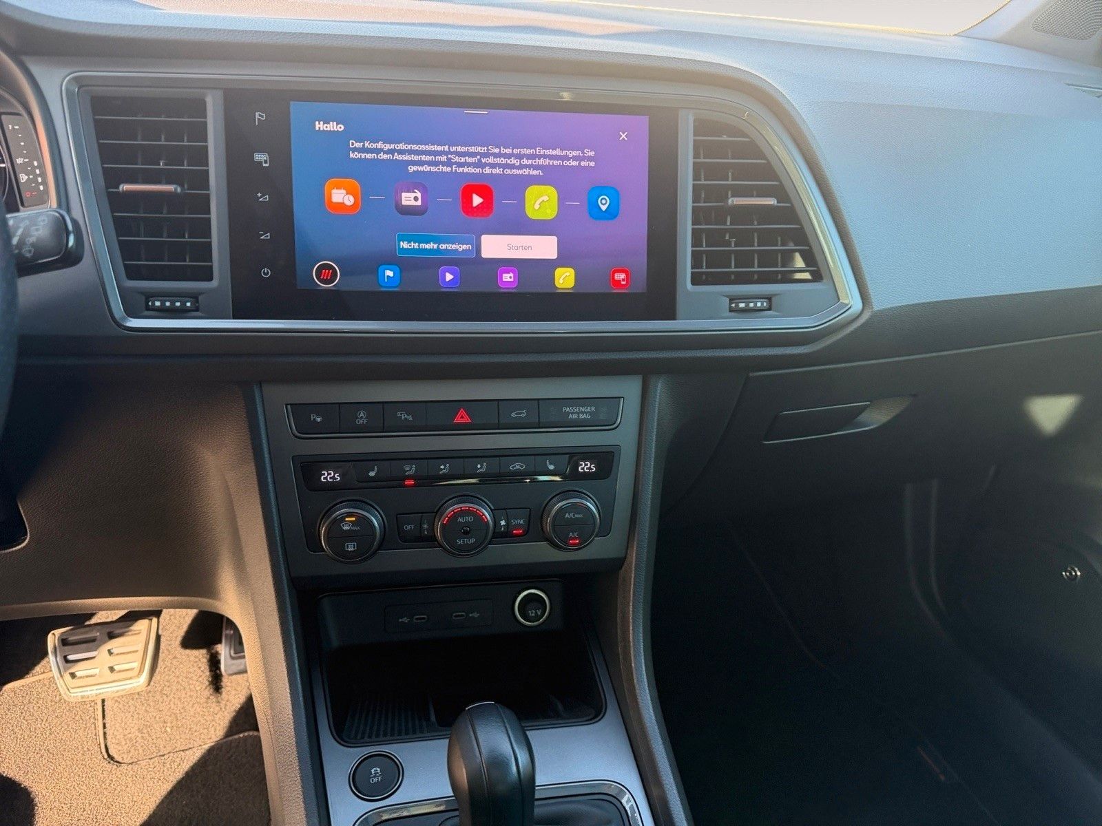 Fahrzeugabbildung CUPRA Ateca 2.0 TSI DSG 4Drive 1.HD/AHK/Pano/Beats