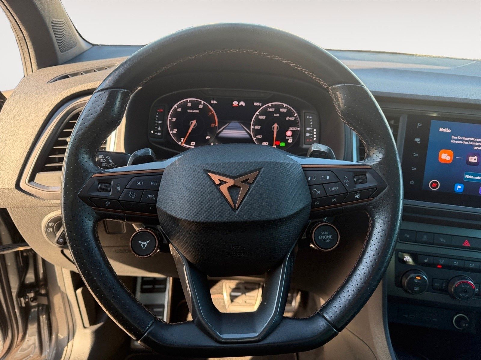 Fahrzeugabbildung CUPRA Ateca 2.0 TSI DSG 4Drive 1.HD/AHK/Pano/Beats