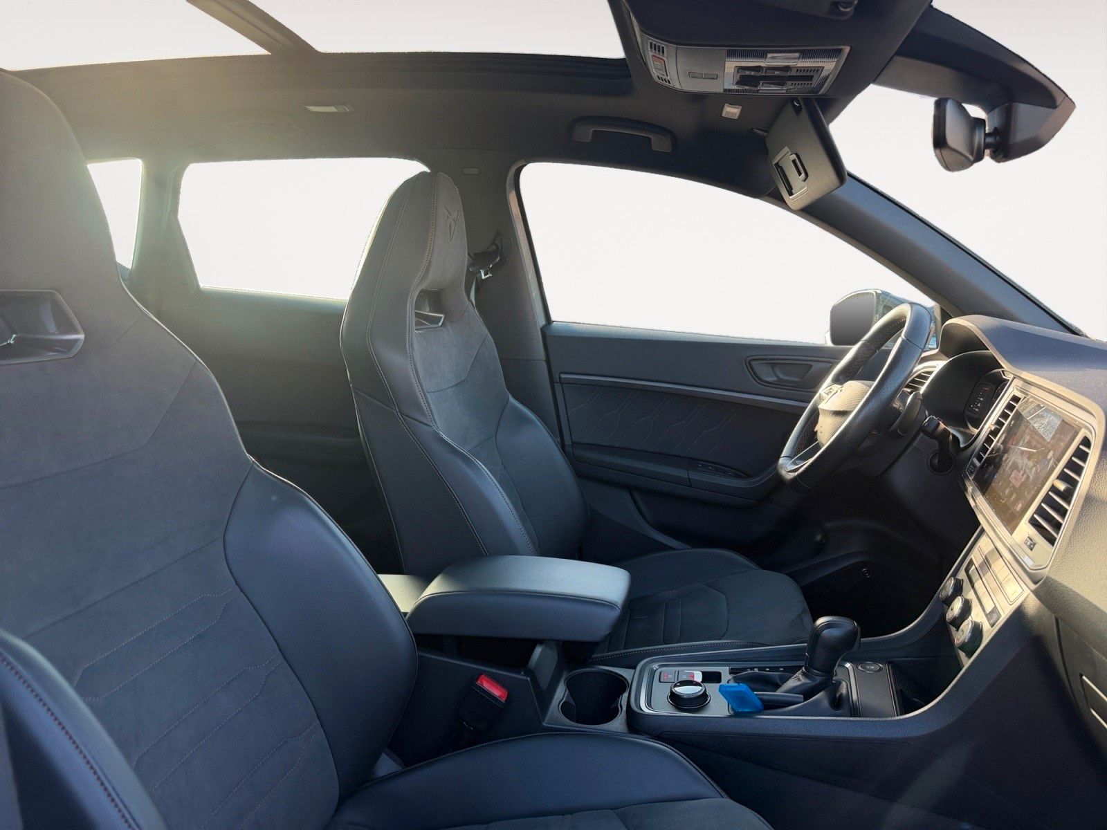 Fahrzeugabbildung CUPRA Ateca 2.0 TSI DSG 4Drive 1.HD/AHK/Pano/Beats
