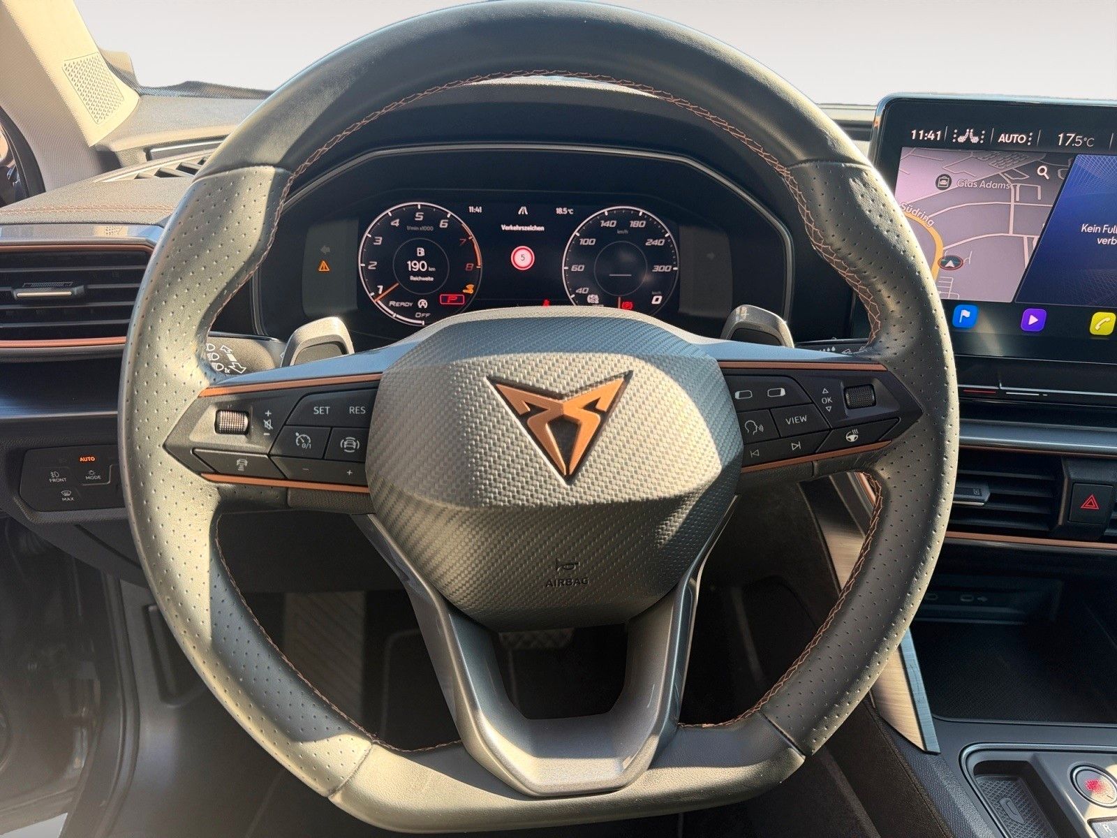 Fahrzeugabbildung CUPRA Formentor 1.5 TSI DSG 1.HD/el.Heckklappe/Navi