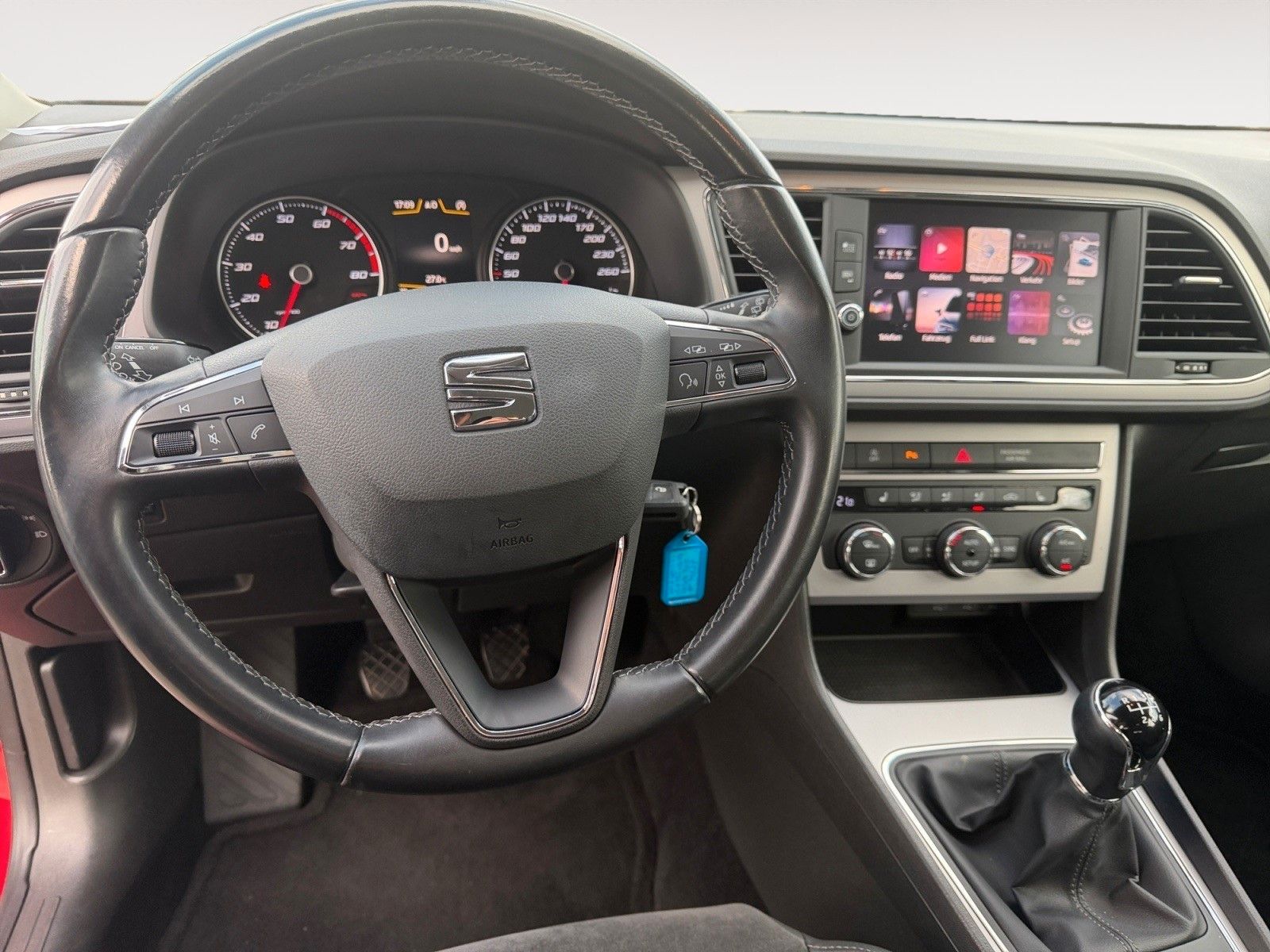 Fahrzeugabbildung SEAT Leon ST Style 1.4 TSI Navi/PDC/Sitzh/CD