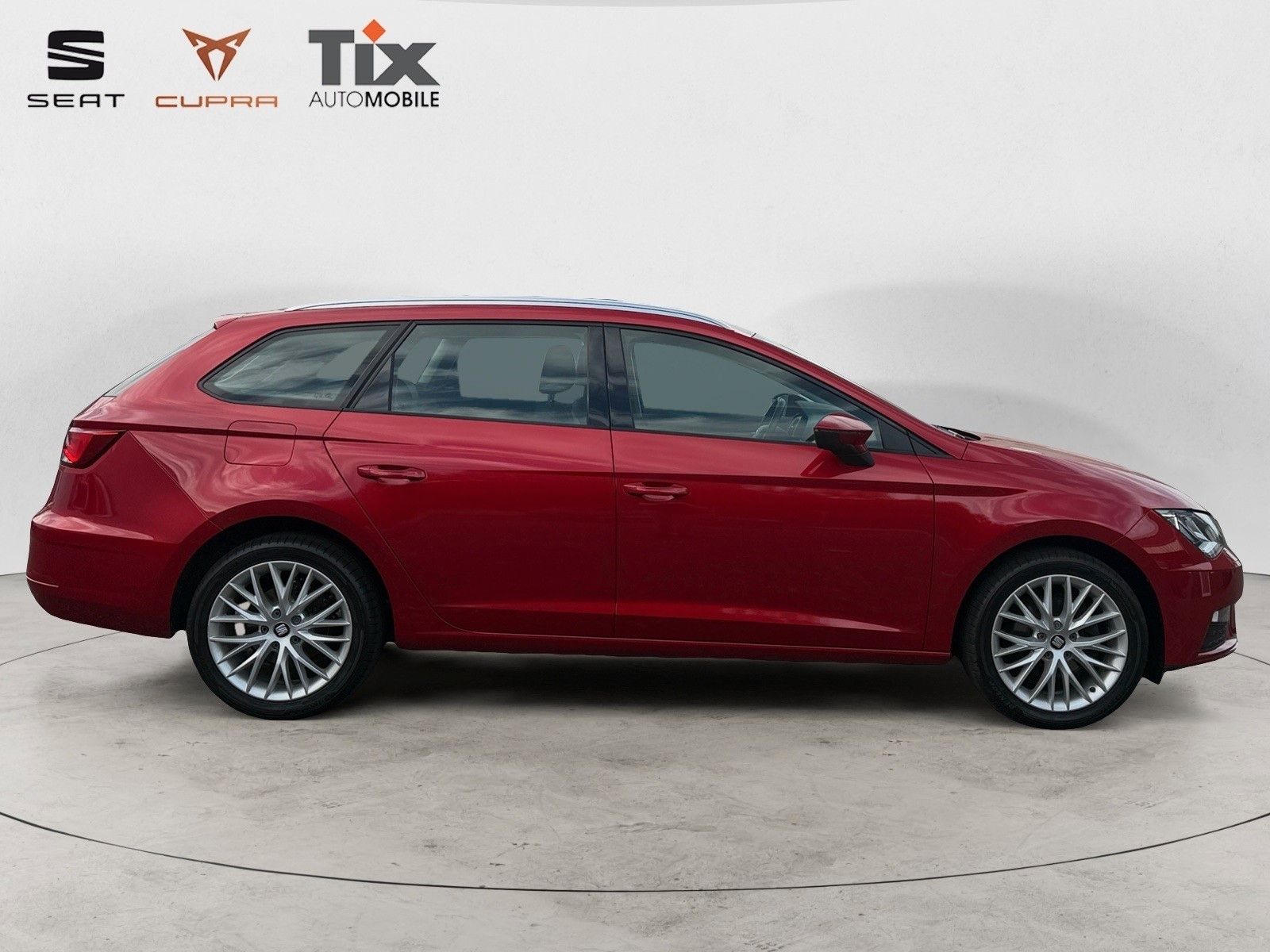 Fahrzeugabbildung SEAT Leon ST Style 1.4 TSI Navi/PDC/Sitzh/CD