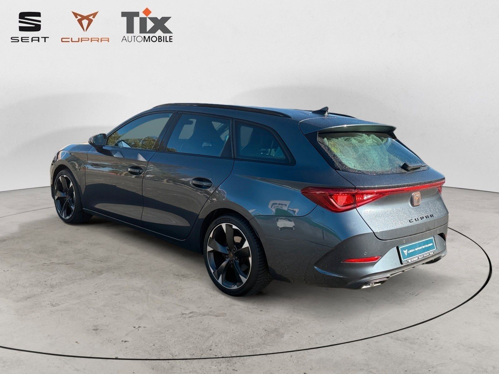 Fahrzeugabbildung CUPRA Leon Sportstourer 2.0 TSI DSG 1.HD/AHK/Navi/PDC