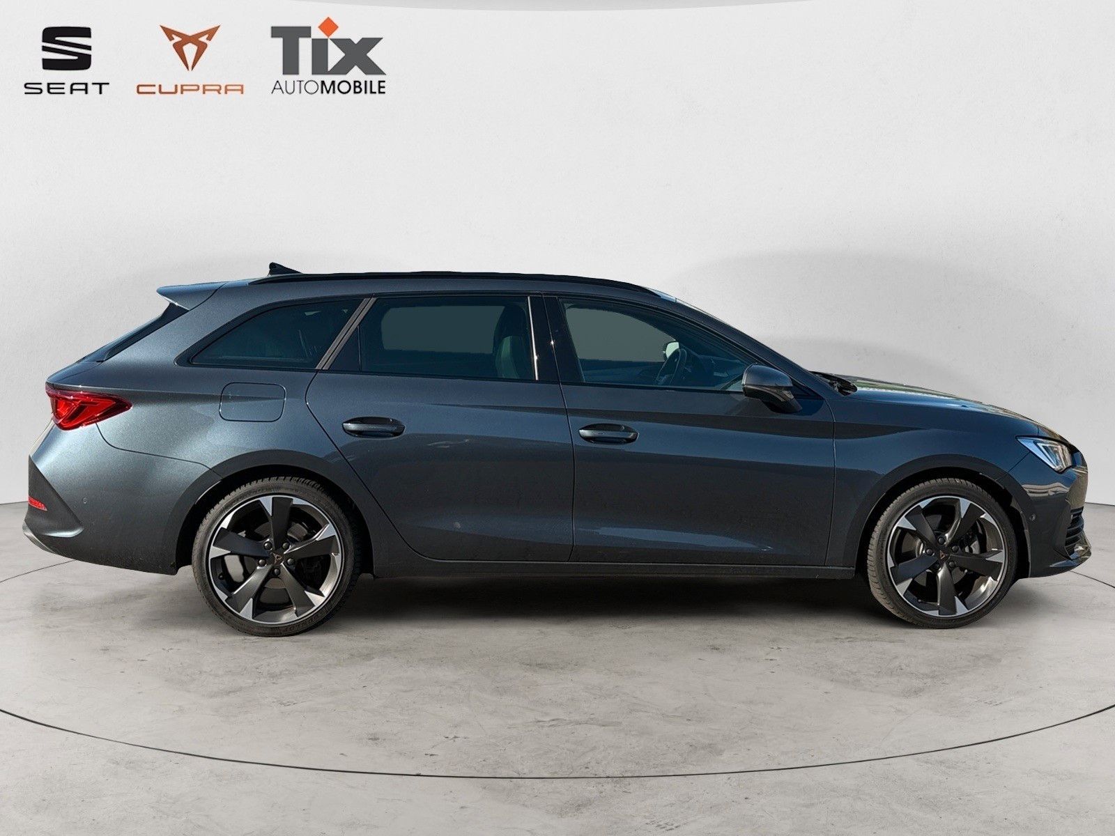 Fahrzeugabbildung CUPRA Leon Sportstourer 2.0 TSI DSG 1.HD/AHK/Navi/PDC