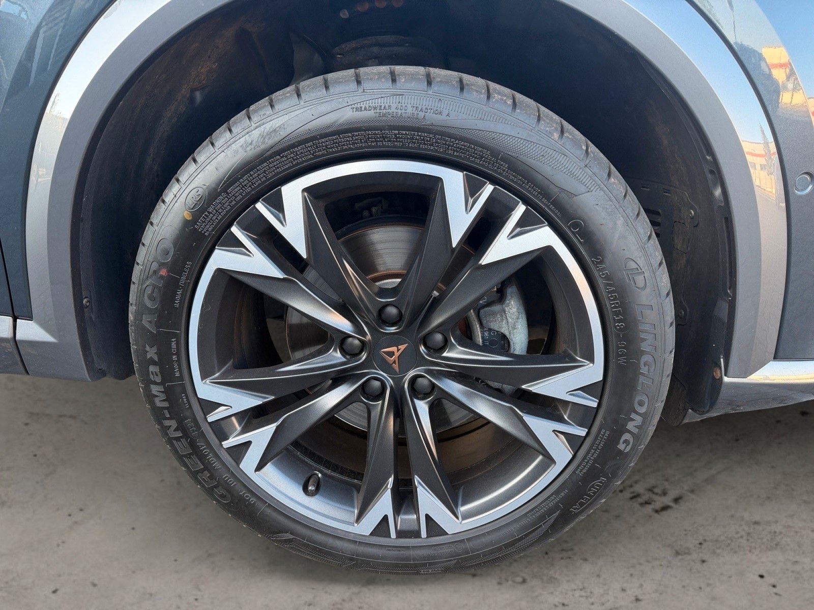 Fahrzeugabbildung CUPRA Formentor 1.5 TSI DSG Navi/Kamera/ACC/230VSteckd