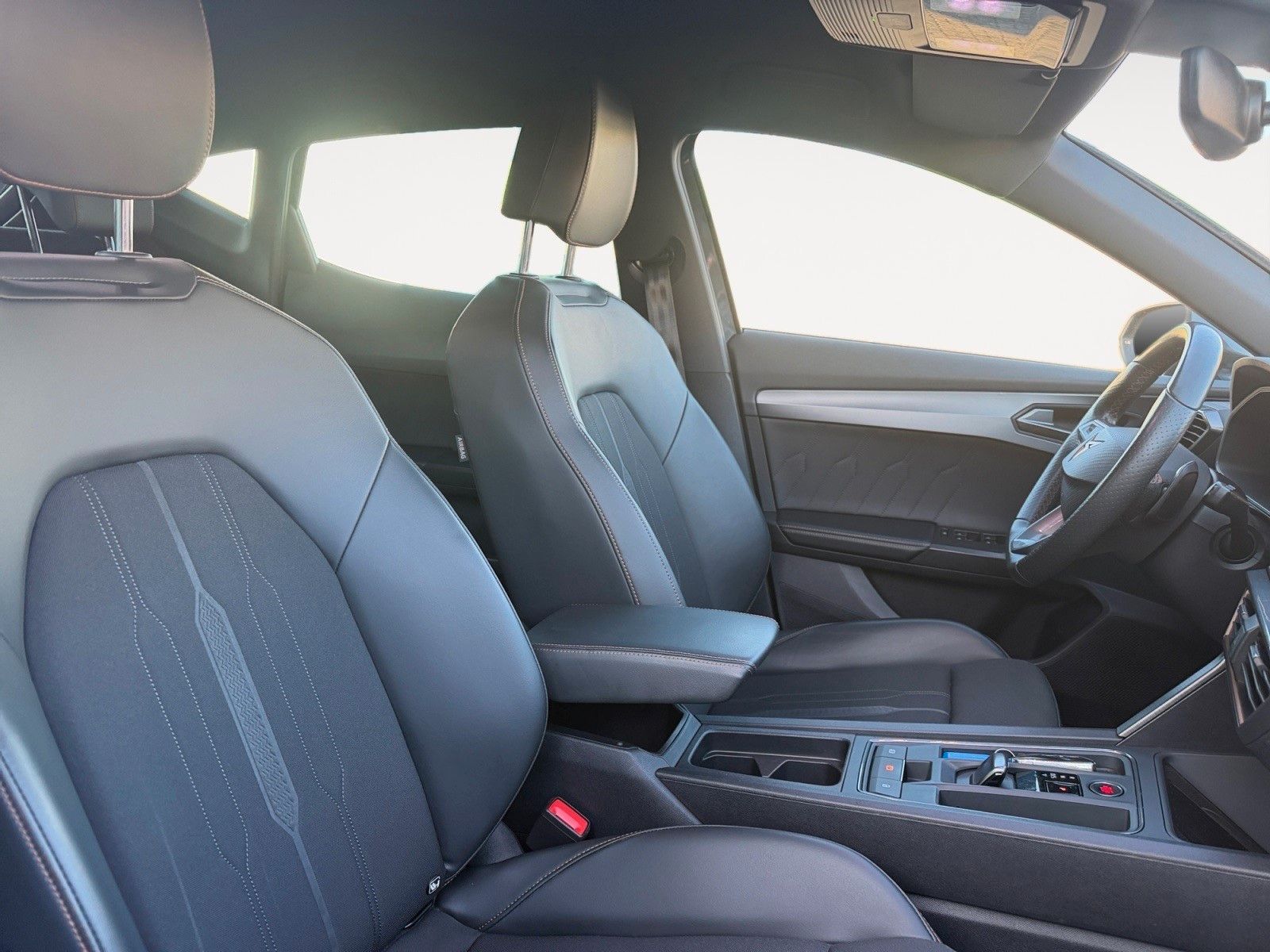 Fahrzeugabbildung CUPRA Formentor 1.5 TSI DSG Navi/Kamera/ACC/230VSteckd