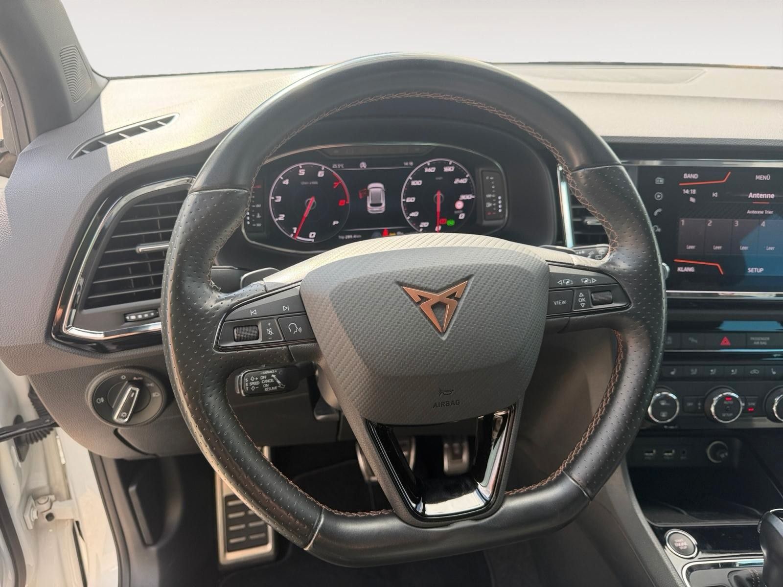 Fahrzeugabbildung CUPRA Ateca 2.0 TSI DSG 4Drive Pano/Beats/360°/Navi