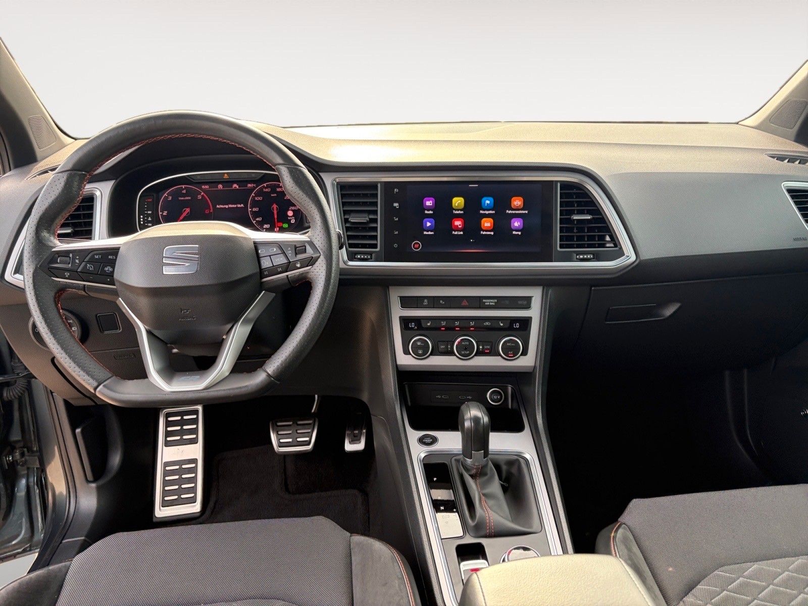 Fahrzeugabbildung SEAT Ateca FR 2.0 TDI DSG 4Drive 1.Hd/360°Kam/Beats