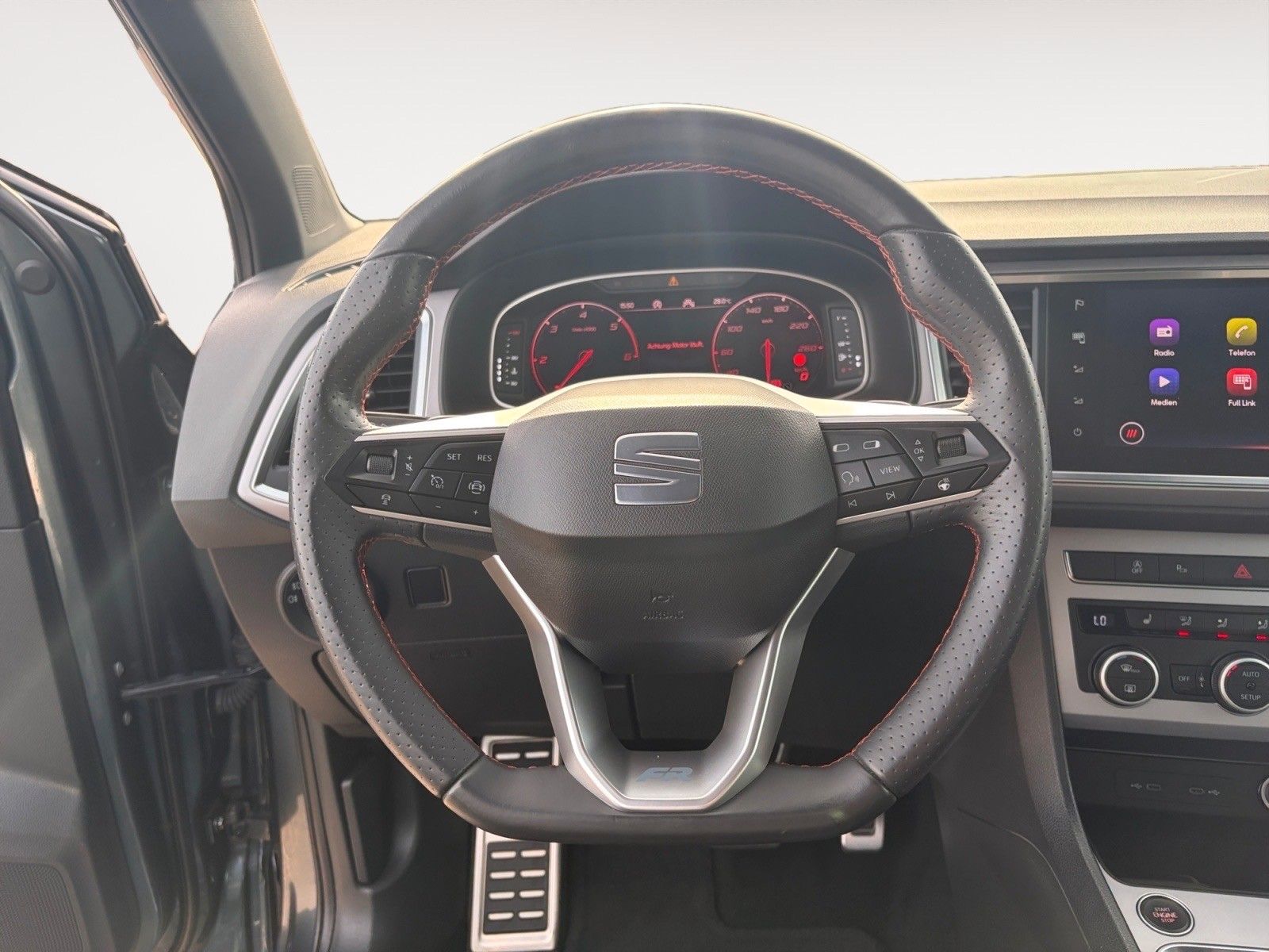 Fahrzeugabbildung SEAT Ateca FR 2.0 TDI DSG 4Drive 1.Hd/360°Kam/Beats
