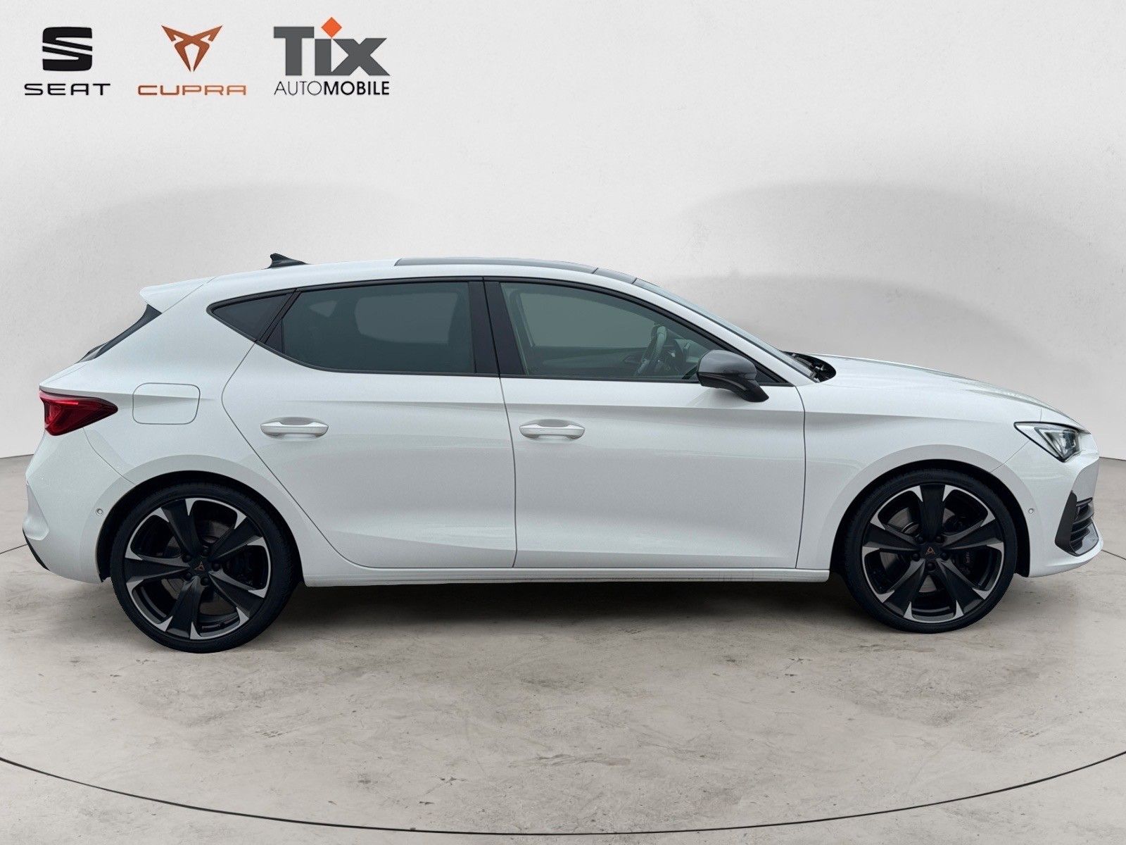 Fahrzeugabbildung CUPRA Leon VZ 2.0 TSI DSG 1Hd./LED/Navi/Schiebedach