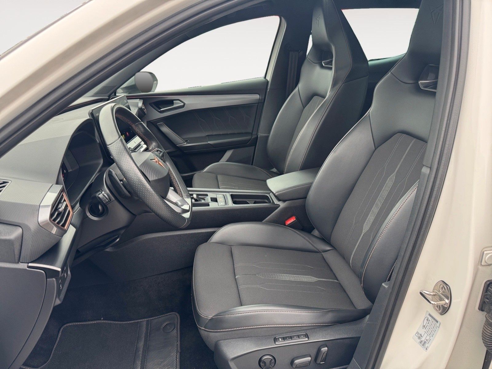 Fahrzeugabbildung CUPRA Leon VZ 2.0 TSI DSG 1Hd./LED/Navi/Schiebedach