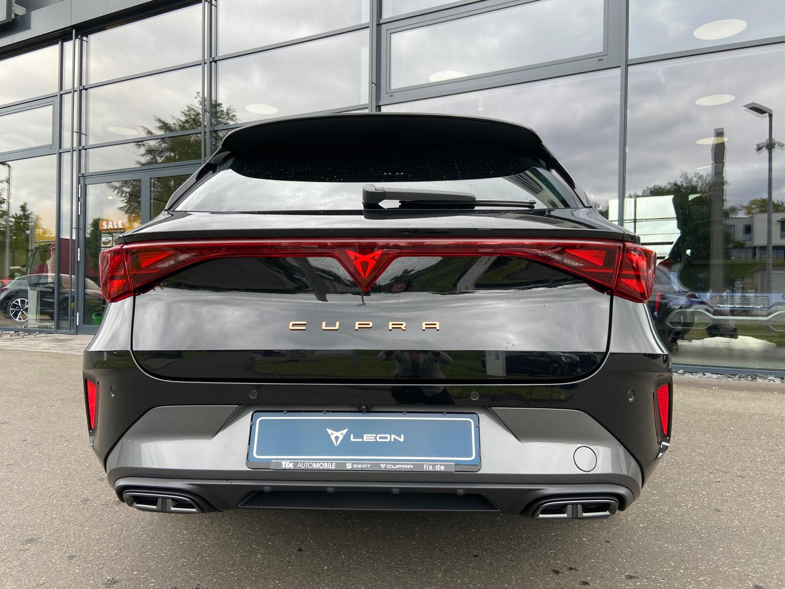 Fahrzeugabbildung CUPRA Leon Sportstourer 2.0 TSI 150 kW (204 PS) 7-Gang-DSG 4Drive